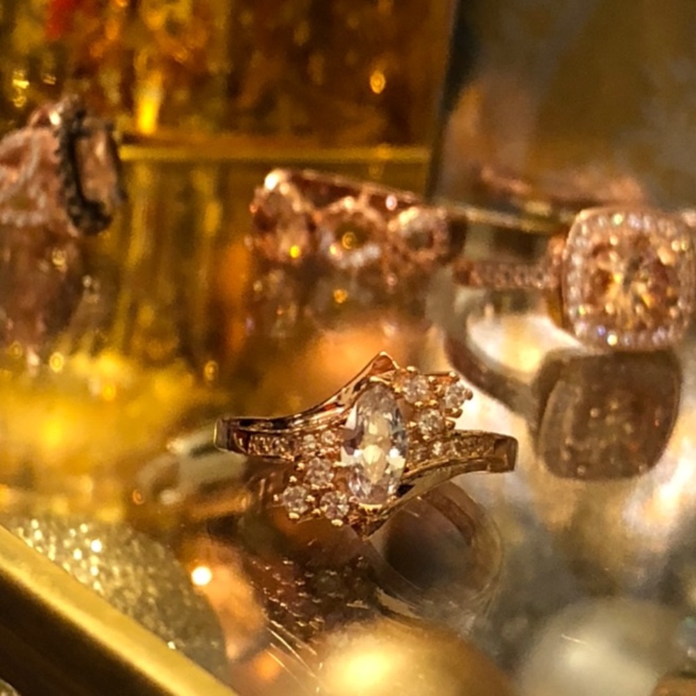 🆕✨💎Vintage Rose Gold white cubic zirconia ring